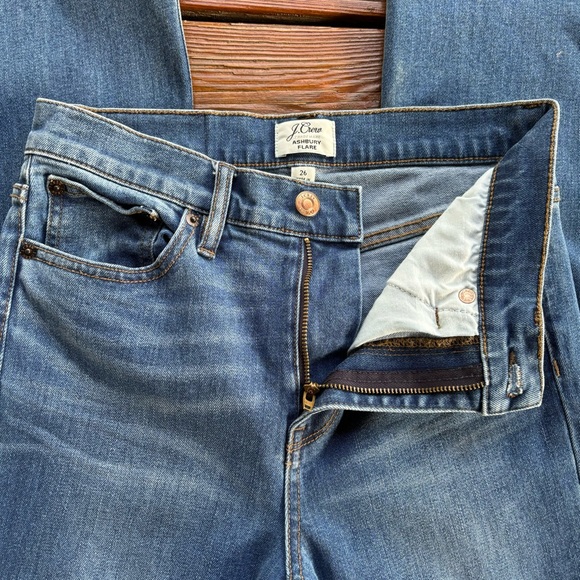 J. Crew Ashbury Flare Jeans 26 - Picture 11 of 16